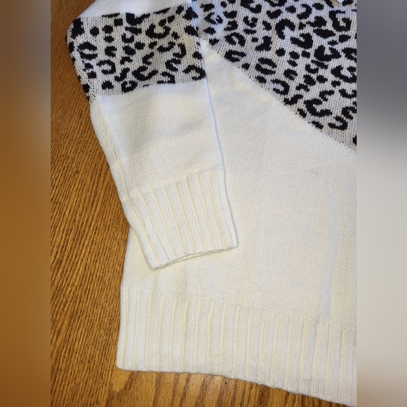 🖤NEW Just Fashion V Neck Leopard Sweater XXL - Picture 3 of 4